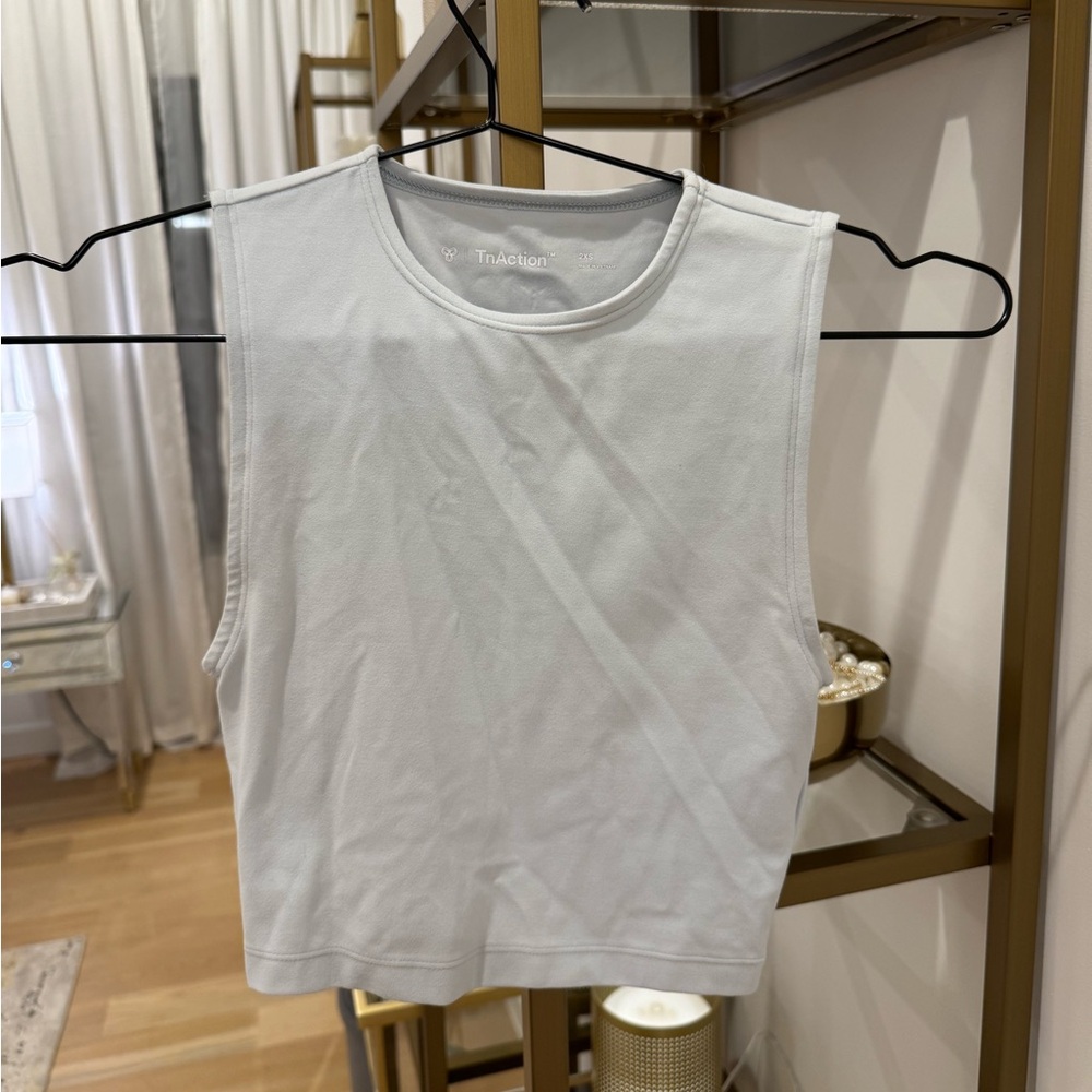 Aritzia TNA tank